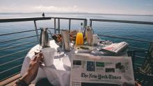 desayuno en el balcon del camarote de un crucero
