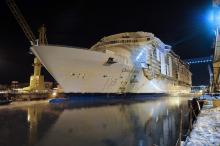 Foto de proa del Oasis of the seas