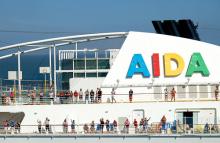 Imagen de la chimenea colorida de Aida Cruises