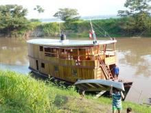 Amazon River: Cruceros por el Amazonas Foto de una embarcación de la compañía Amazon River