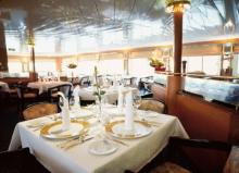 Restaurante del buque Hanseatic