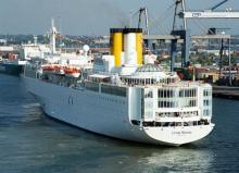 Imagen de la popa del Costa Marina