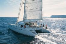 Crucero en catamarán por la isla de Córcega Catamaran Saloon
