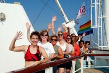 Imagen de varias lesbianas en un crucero 