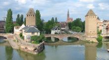Crucero fluvial por una ruta medieval Estrasburgo, la bella ciudad del sur de Francia