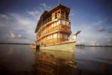 Crucero por el Amazonas Foto del Buque Delfin