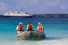 Imagen de un crucero por las islas Galápagos