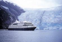 Imagen del barco de la naviera Australis