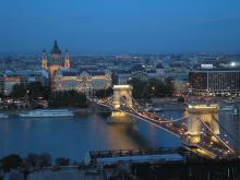 Preciosa foto de Viena a orillas del  Danubio