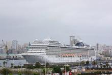 El MSC Splendida El MSC Splendida saliendo del puerto