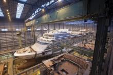 Imagen del Silhouette dentro de los astilleros de Meyer Werft