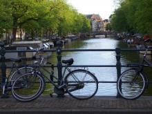 Foto de uno de los canales de Amsterdam