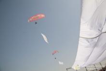 Foto de una paracaidista 