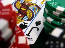 Cartas y fichas de Poker