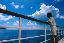 Información básica sobre los cruceros Imagen de pasajeros a bordo de un crucero