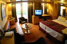 Imagen de un camarote de un barco de Holland America