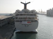 Popa del Grand Holiday en el crucero de los Borja