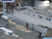 Foto del escenario donde se dará inauguración al acto