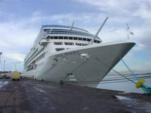 Foto del Royal Princess amarrado en el puerto