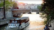 Foto de un crucero por el Sena