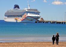 Imagen de un crucero NCL en Puerto Madryn