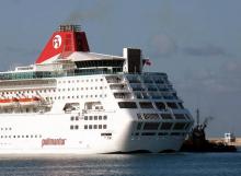 Pullmantur Empress: Crucero Capitales Bálticas Imagen de una parte de la eslora del Pullmantur Empress