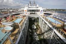 Imagen de la cubierta exterior del Oasis of the seas