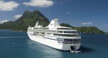 Viaje hacía la Polinesia y a bordo del Paul Gauguin Imagen de la popa del Paul Gauguin Cruises
