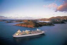Vision of the Seas, un gran barco relegado a segundo plano Preciosa imagen del buque Vision of the seas