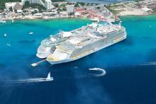 Oasis of the Seas junto al Freedom of the Seas